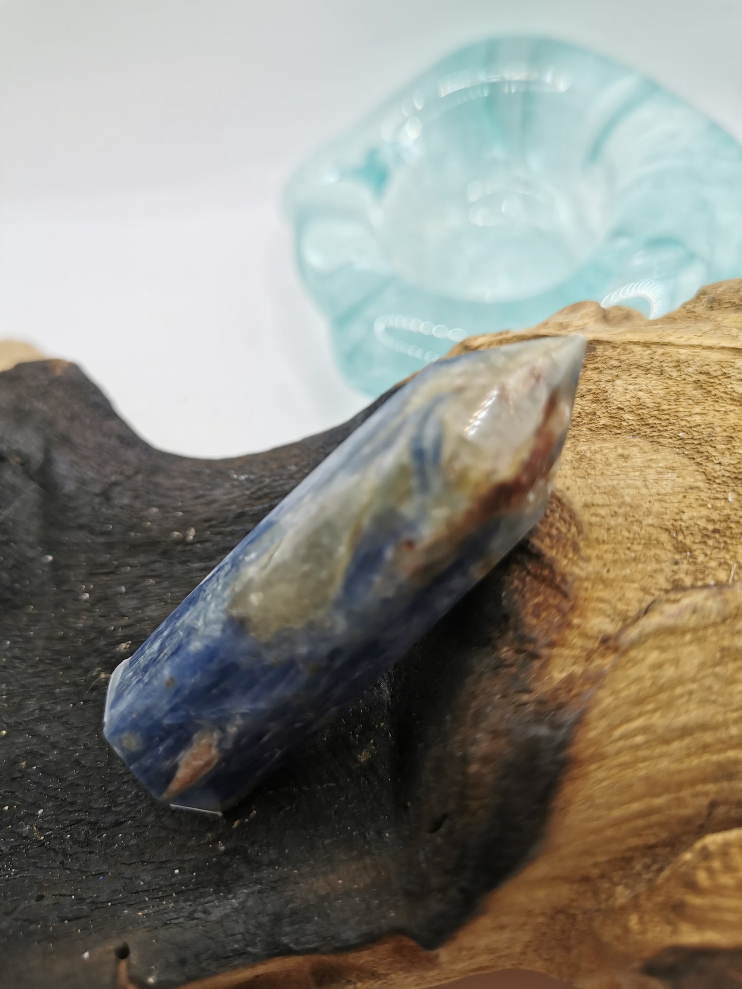 Kyanite C