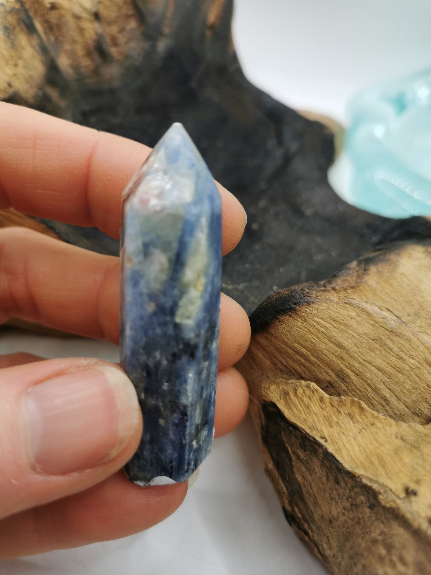 Kyanite C