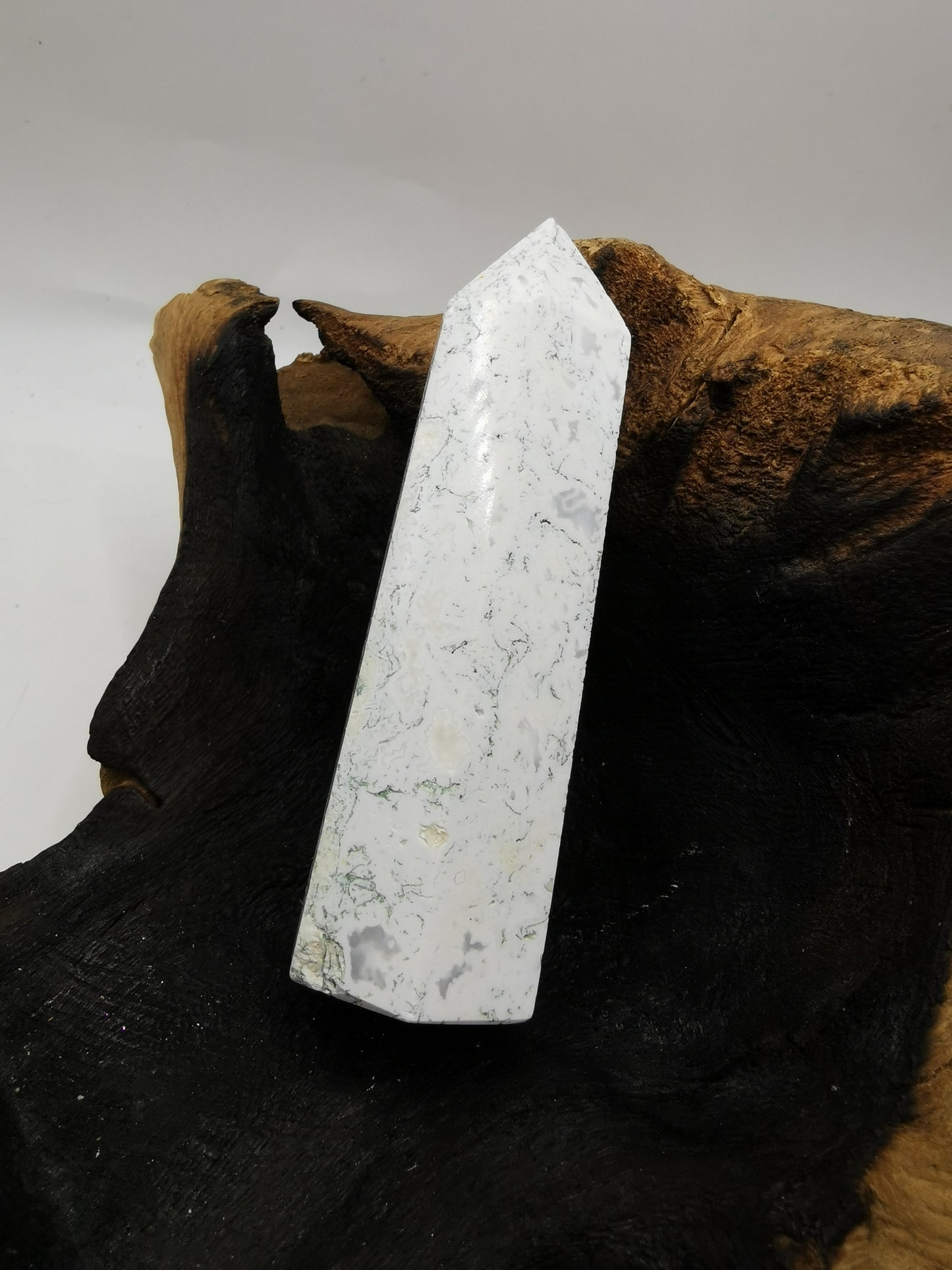 White Moss Agate Point N